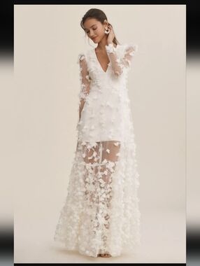 Helsi Blair Long-Sleeve V-Neck Floral Maxi Dress.